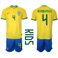 Fotballdrakt Barn Brasil Marquinhos #4 Hjemmedraktsett VM 2022 Kortermet (+ Korte bukser)
